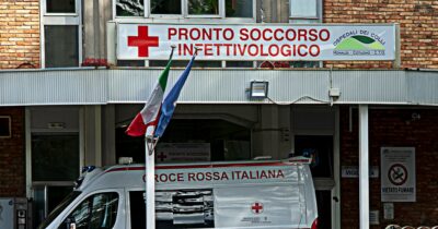 Copertina di Allarme epatite a Napoli: 60 persone ricoverate all’ospedale Cotugno. Il piano regionale: più controlli e vaccini