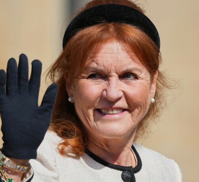 “Sarah Ferguson è in fuga da mesi, adesso si nasconde nella tenuta del suo ex fidanzato Gaddo della Gherardesca in Toscana”: il retroscena