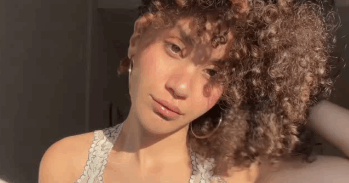 “Dicono che su OnlyFans incassiamo 100mila euro al mese, ma la maggior parte guadagna molto ma molto meno. Io ho smesso di dirlo”: parla Beatrice Segreti