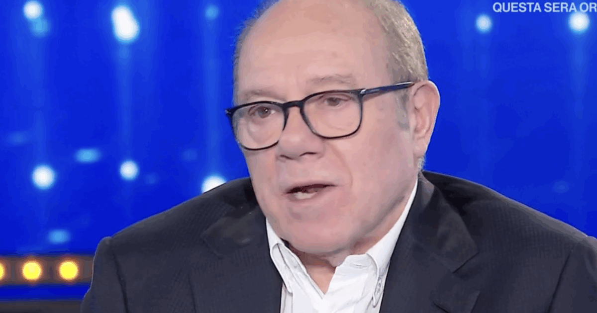 “Mi hanno staccato e riattaccato le anche. Non ne potevo più del dolore”: parla Carlo Verdone. Poi la battuta a Mara Venier: “Eri in minigonna con delle gambe perfette”