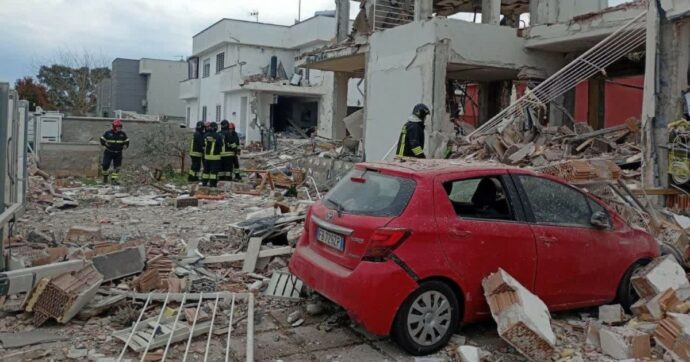 Esplosione a Roma: crolla una palazzina a Piana del Sole, due feriti. Ipotesi fuga di gas da una bombola