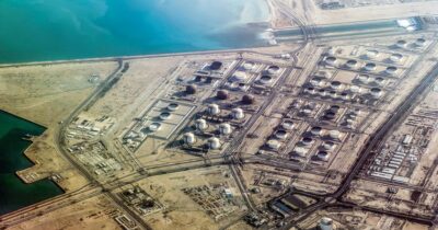 Copertina di Crisi energetica, cosa rischiamo dopo i danni agli impianti in Qatar. L’Italia nel 2025 ha importato da Doha il 42% del gas naturale liquefatto