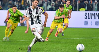 Copertina di “Se tu lo vuoi battere, lo batti te, perché sei tu il rigorista”: Spalletti svela cosa è successo tra Locatelli e Yildiz prima del rigore