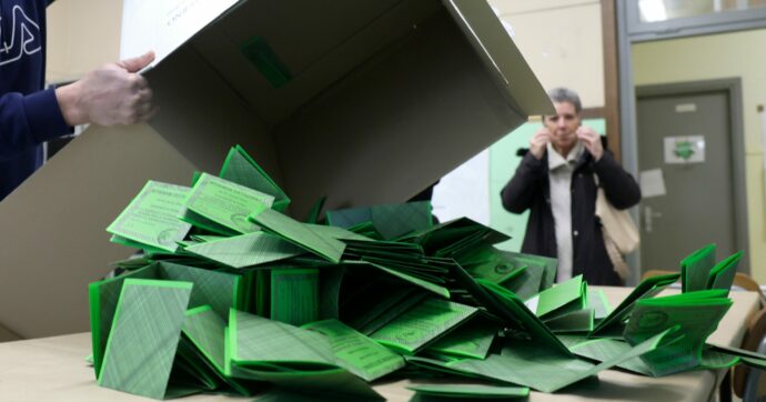 Referendum giustizia, il No è in vantaggio: a un quarto di sezioni scrutinate è al 54,3. Il Sì al 45,7. I risultati in diretta