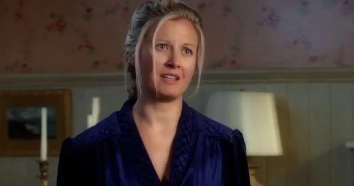 È morta Carrie Anne Fleming: l’attrice di “Masters of Horror” di Dario Argento, “iZombie” e “Supernatural” era malata di tumore al seno