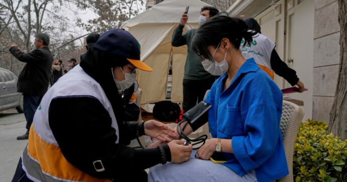 Iran, intanto i raid colpiscono anche i civili e le prigioni. In tutto 1.500 iraniani uccisi