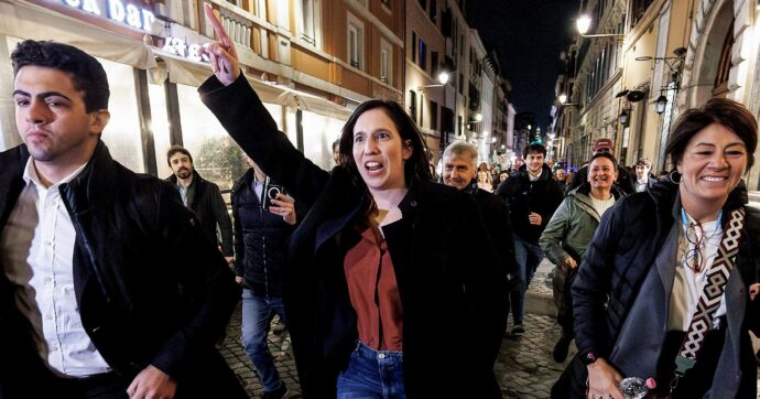 La tegola gazebo sulla festa di Elly. E la sinistra per il Sì fa l’ennesimo flop