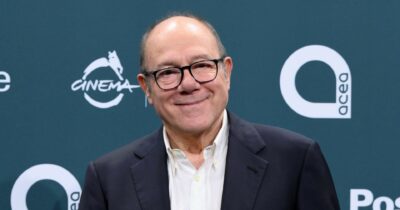 Copertina di ‘Scuola di seduzione’: così Verdone ritrova la commedia corale