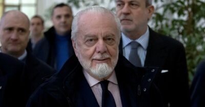 Copertina di De Laurentiis contro Giuli: “Meglio non faccia il ministro”