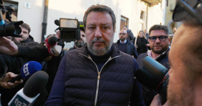 Copertina di Salvini colpisce ancora: “Vincerà il Sì con il 54%”. La cifra è giusta, ma a vincere è stato il No