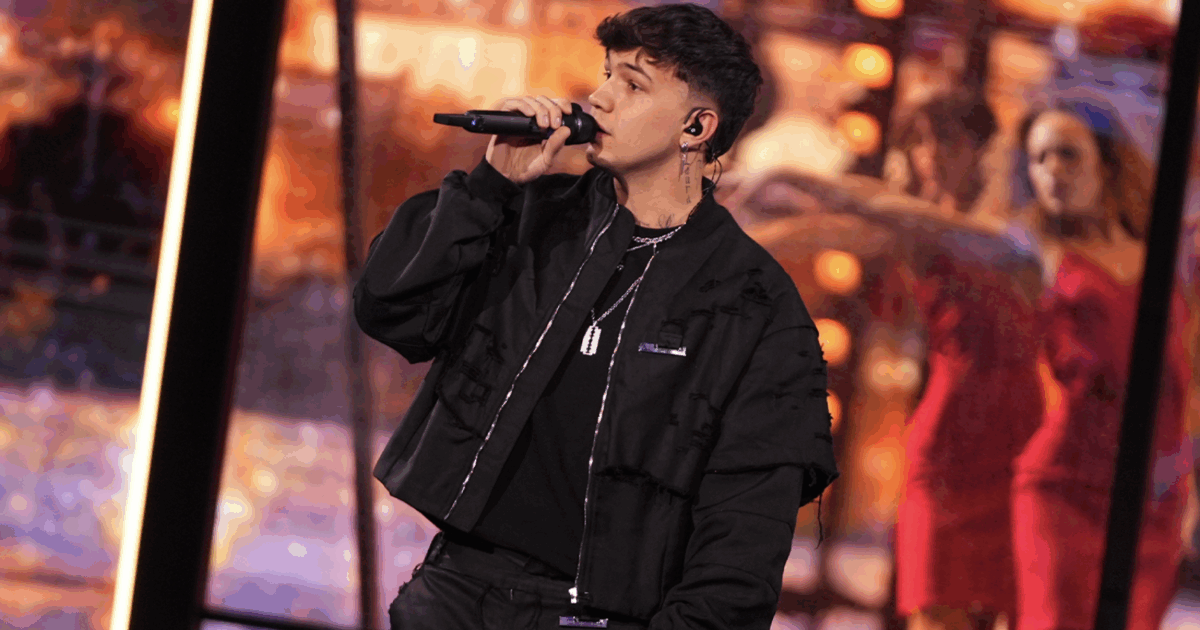 “Sette mesi fa ero un operaio che lavorava in cantiere con un sogno a cui nessuno credeva. Non c’è sconfitta nel cuore di chi lotta”: Opi di Amici 25 dopo l’eliminazione