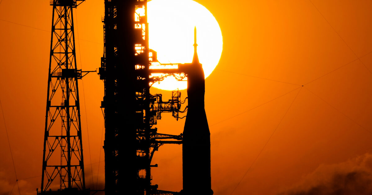 artemis ii sulla rampa di lancio intanto la nasa cambia strategia stop al progetto gateway e presenza umana sulla luna da Ilfattoquotidiano.it artemis ii sulla rampa di lancio intanto la nasa cambia strategia stop al progetto gateway e presenza umana sulla luna