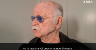 Copertina di Gino Paoli morto, il messaggio amaro per i suoi 90 anni: “Quello che accade oggi non mi piace, la violenza, la sopraffazione. Sfortunatamente lascio a voi questo mondo di me**a”