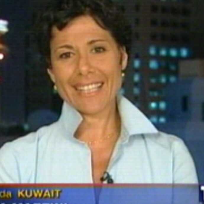 “Sono andata via dal TG5 perché non piaccio al direttore Mimun e, come tutti quelli della vecchia guardia legati a Mentana, vengo vista male. L’azienda mi fa la guerra e mi dimetto”: così Mimosa Martini