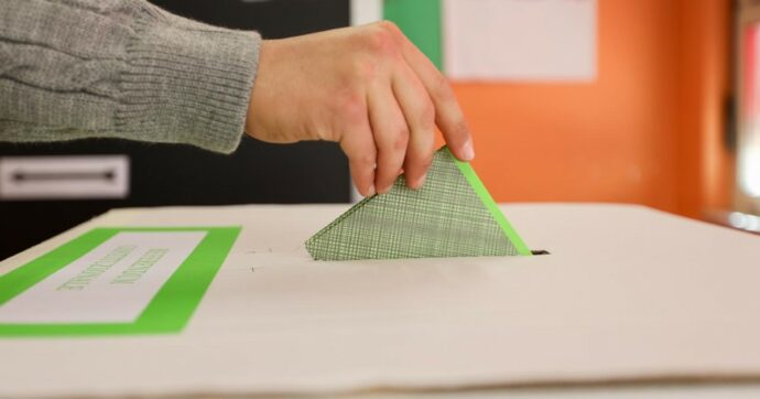 La vittoria del No al referendum: dall’affluenza alle urne ai sondaggi, dal ruolo dei partiti ai giornali. Ecco alcune considerazioni