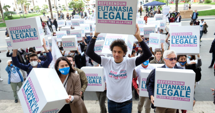 Suicidio assistito, in Toscana è morta Libera. È il primo caso avvenuto grazie a un dispositivo con comando ocualare