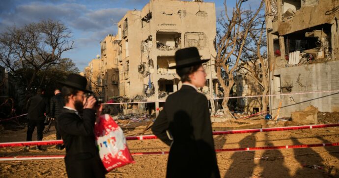 Le bombe a grappolo dell’Iran su Israele: così Teheran vuole massimizzare i danni e risparmiare sull’arsenale già ridotto