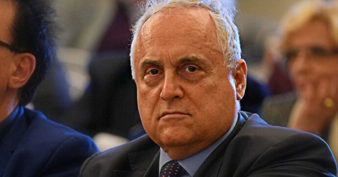 La vittoria del NO “è anche colpa di Lotito”: la teoria surreale sul referendum e i tifosi della Lazio smontata dai numeri