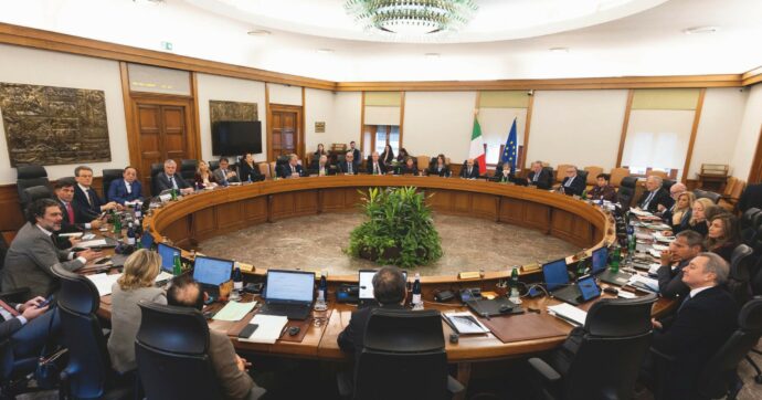 La “zarina” può tornare subito in magistratura: porte girevoli grazie a una legge del governo