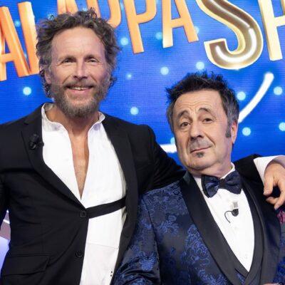 Copertina di Mago Forest sostituisce Daniela Santanchè: “Ho registrato la prima puntata di GialappaShow, ma non so se ci sarò alla seconda, si è liberato un posto da ministro”