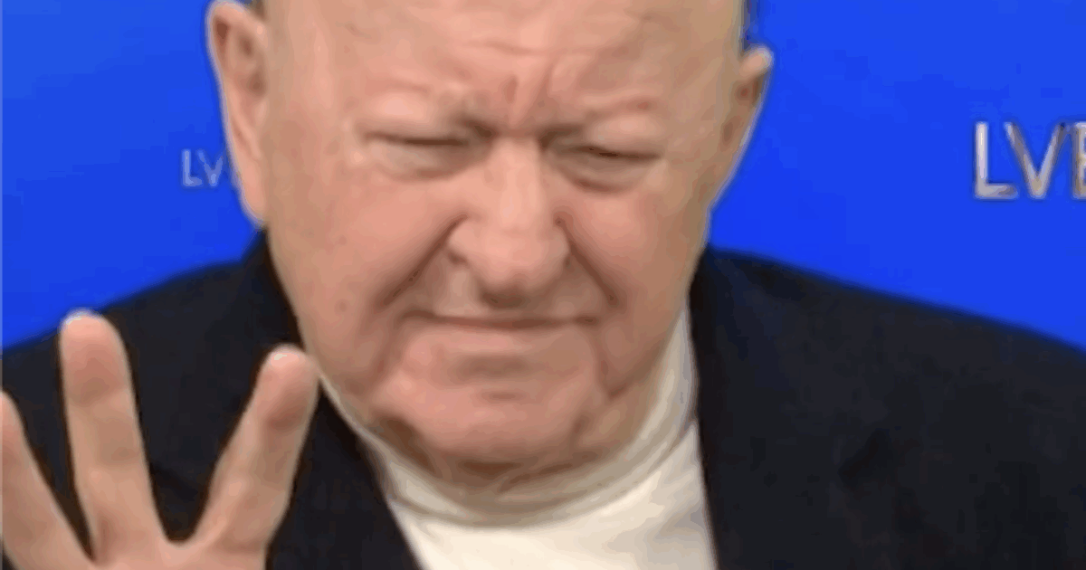 “Gino Paoli per me è ancora vivo, non è fra gli angeli. Quelli della mia generazione stanno prendendo un treno, senza biglietto di ritorno. È triste”: Massimo Boldi scoppia a piangere