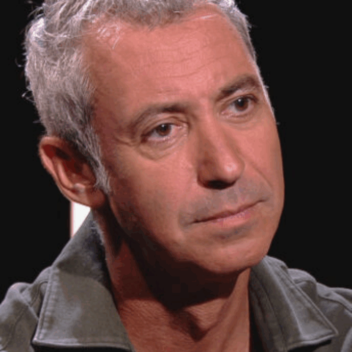 “Lui e Gasparri sono ormai come Mondaini e Vianello. Cinque anni che litigano, hanno già fatto pace due volte. Finirà che li vedremo insieme a diMartedì a prendere per il culo me”: l’ironia di Paolo Kessisoglu su Luca Bizzarri