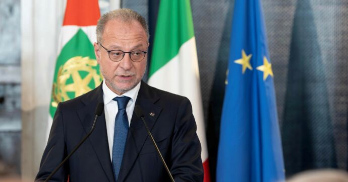 Appalti  alla Difesa: “Il presunto favore di Mulè all’indagato”