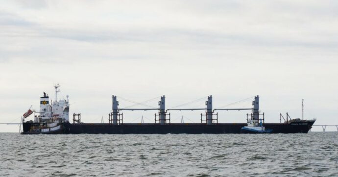 Petroliera turca attaccata da un sottomarino nel Mar Nero: trasportava greggio russo. Ma aveva legami con l’Iran