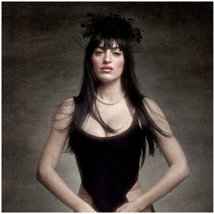 “X Factor è stato uno stress test importante. Non è il massimo dell’espressione creativa, ma ci si avvicina. Ho avuto paura di vivere una relazione dove non si succhia niente dall’altro”: così Roshelle