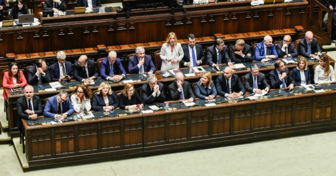 Governo Meloni, non solo dimissioni: ecco le norme saltate o rinviate grazie ai nostri articoli