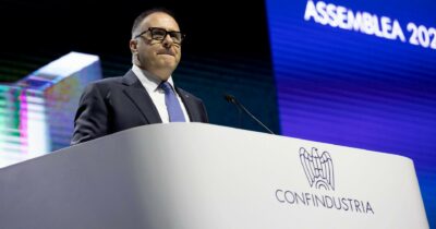 Copertina di Imprese contro governo per i tagli a Transizione 5.0: “Rotto il patto”