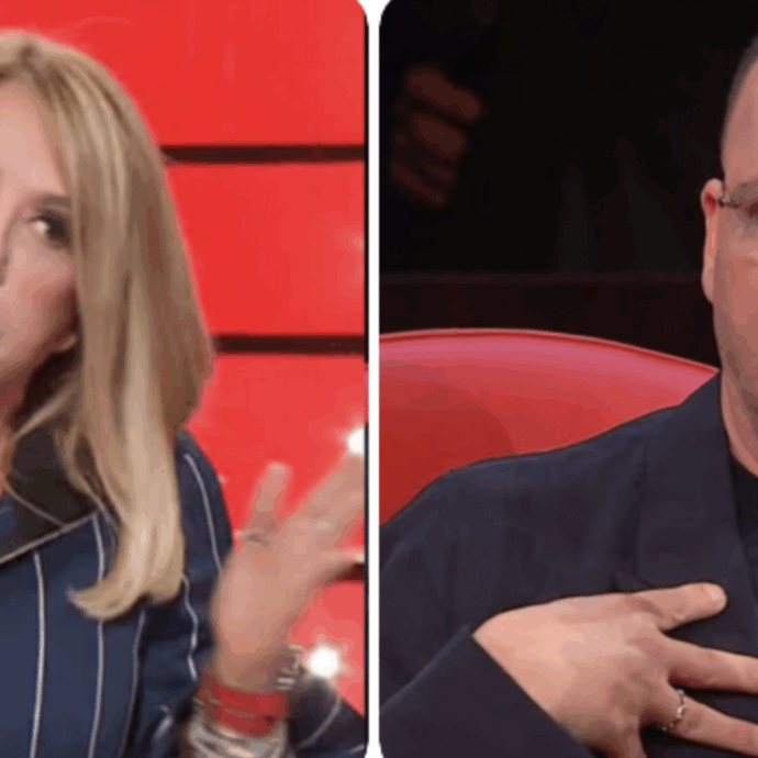 “Tu vuoi insegnare a me come si fa musica? La cover ha una matrice e su questa base che è la stessa del pezzo, apprezzo di più l’originale”: Gigi D’Alessio risponde ad Anna Pettinelli