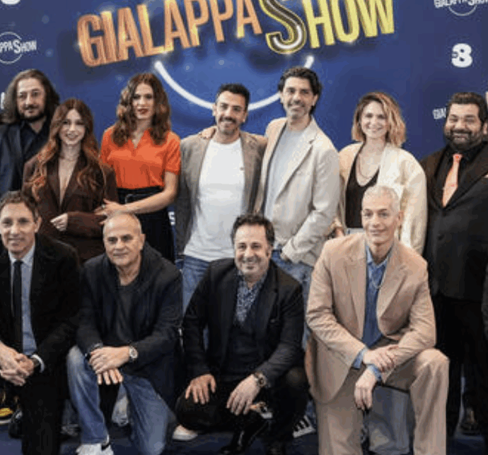 “Pier Silvio Berlusconi si è sentito tradito da noi ma la verità è che non ci offrivano più niente. De Martino? Non sappiamo come ha preso l’imitazione, lo vorremmo co-conduttore di una puntata”: così i Gialappi