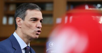 Copertina di La Spagna nega le basi e chiude i cieli agli aerei Usa coinvolti nella guerra all'Iran (compresi i velivoli da rifornimento)