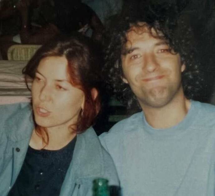 “Io e te siamo stati fantastici”: l’addio di Sabina Guzzanti a David Riondino, morto a 73 anni