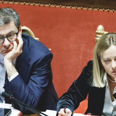 Copertina di L’economia spaventa il governo. Finale di legislatura senza fondi