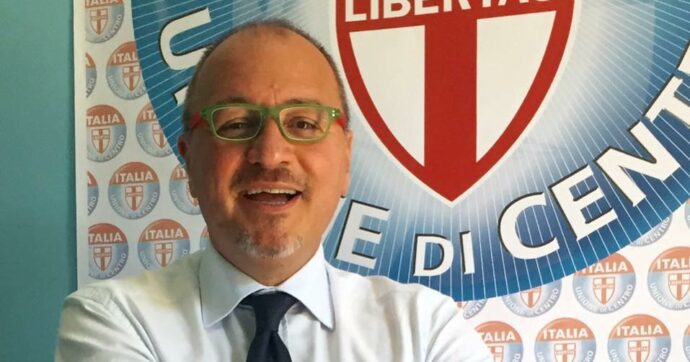 Benevento, il capo gabinetto di Mastella arrestato in flagranza per concussione: stava intascando 4mila euro in contanti