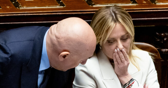 Sigonella, Chigi e Crosetto frenano sul no agli Usa. Le opposizioni: “Il governo venga a dirlo in Parlamento”