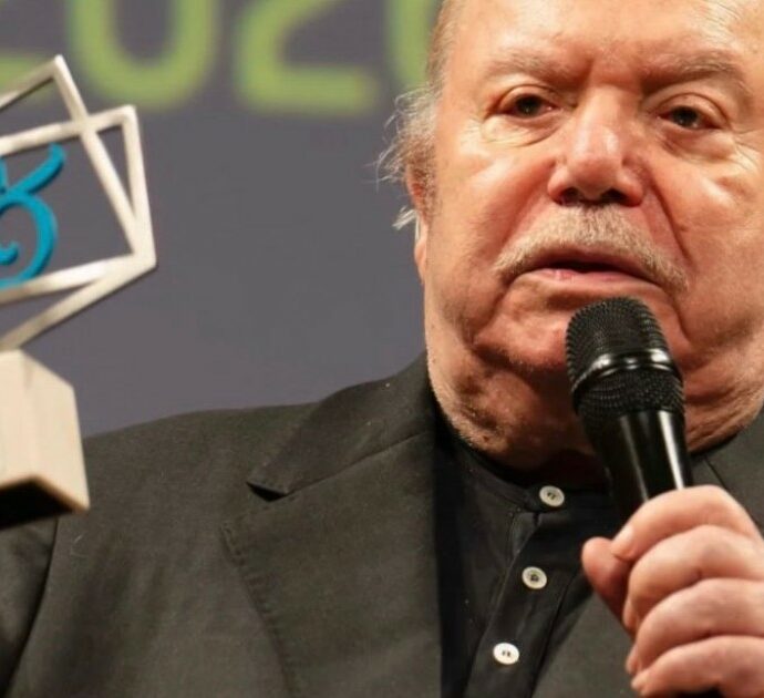 “Dormivo nei vagoni dei treni, non mangiavo, piangevo. Mi sono fatto operare alle tonsille solo per stare al caldo di un ospedale”: parla Lino Banfi