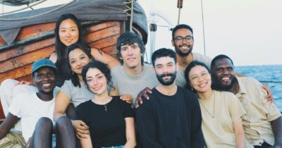 Copertina di Caccamo e i 10 eroi (senza superpoteri): “Viaggio per scrivere la Carta dei Valori”