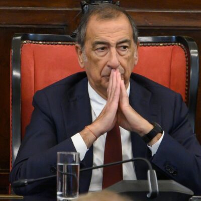 Copertina di Nuova stretta sulla movida, a Milano anche il Pd impallina Sala: “Pressappochista e senza visione”