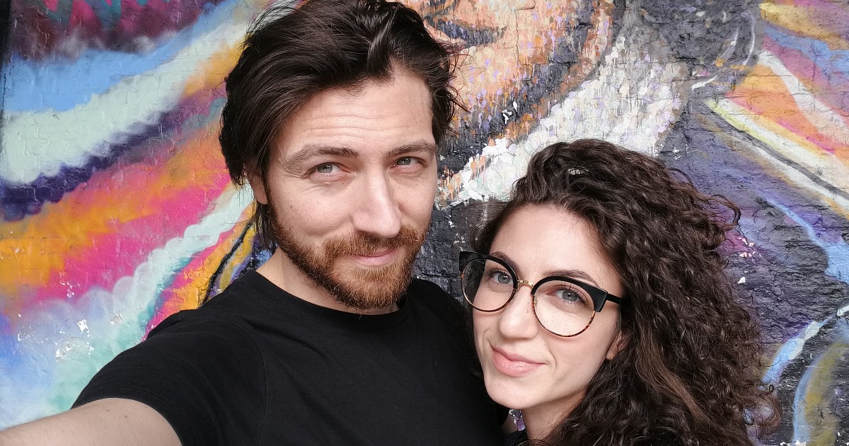 “In Italia bisogna essere ‘amici degli amici’ per lavorare. A Londra guadagno bene e sono diventato papà”