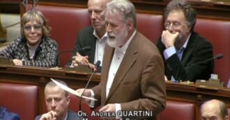 Copertina di “Per curarsi col governo Meloni non serve la tessera sanitaria ma la carta di credito”: l’attacco del deputato M5s in Aula