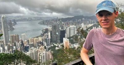 Copertina di “Il mio salto nel vuoto in Cina. Nella finanza italiana dovrei adattarmi a dinamiche più lente e stipendi più bassi”