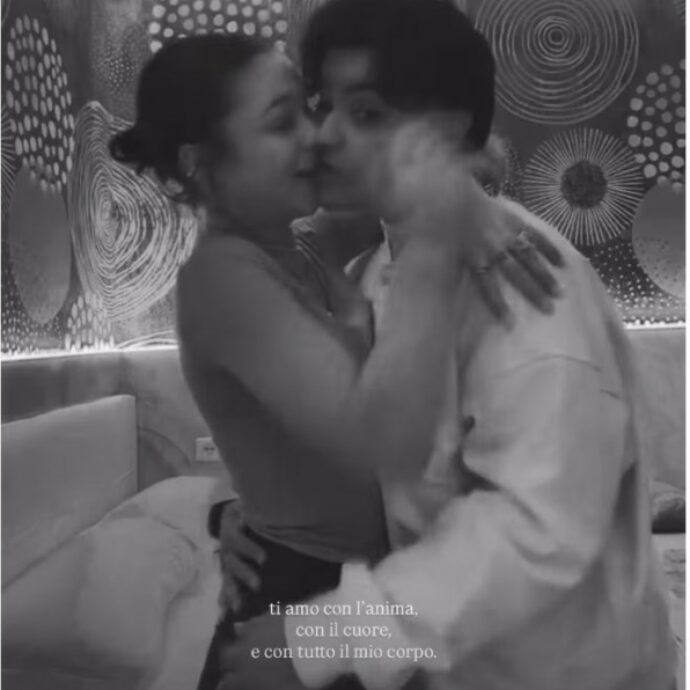 “Fatti bella, fatti lo shampoo e fatti il bidet”: l’invito a cena di Silvia Uras a Maria Esposito diventa virale