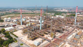 Copertina di Ilva, spuntano i “capitani coraggiosi” per salvarla. Orsini (Confindustria): “La cordata italiana è possibile”
