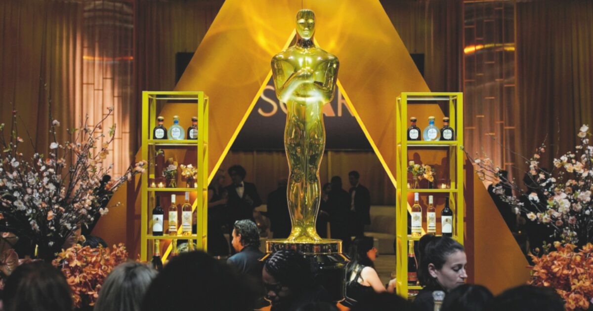 “Gli attori e le sceneggiature generate dall’intelligenza artificiale (Ia) non saranno ammissibili agli Oscar”