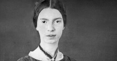 Copertina di Emily Dickinson: la poesia rivoluzionaria oltre i cliché metafisici (Traduzione di Maria Borio)