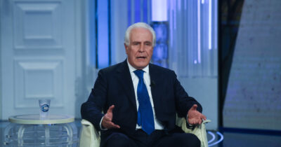 Copertina di Toscana, l’asse Pd-M5s fa partire il reddito regionale di inserimento: fino a 500 euro per chi ha perso il lavoro