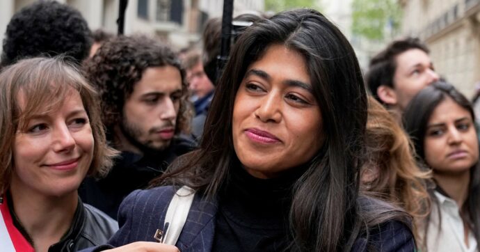 Francia, fermata l’eurodeputata Hassan per post: “Terrorismo”